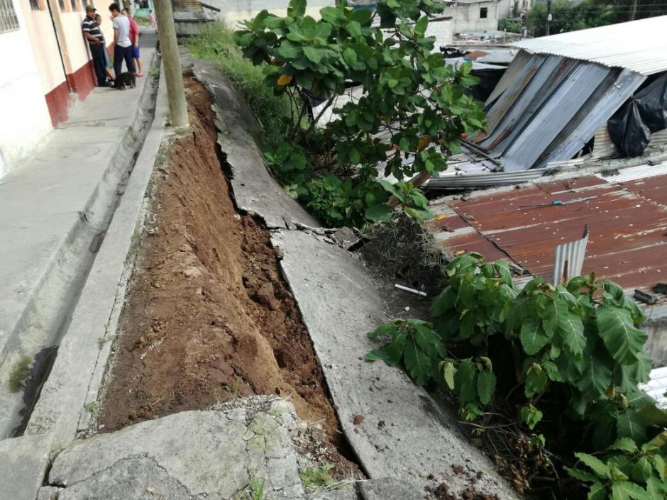 Cuatro Viviendas Afectadas Por Deslizamiento De Tierra En La Zona 18