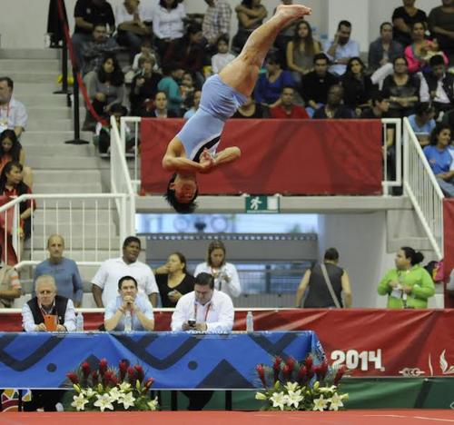 El gimnasta guatemalteco Jorge Vega se coronó campeón en Veracruz 2014. (Foto: Pedro Mijangos/Soy502)