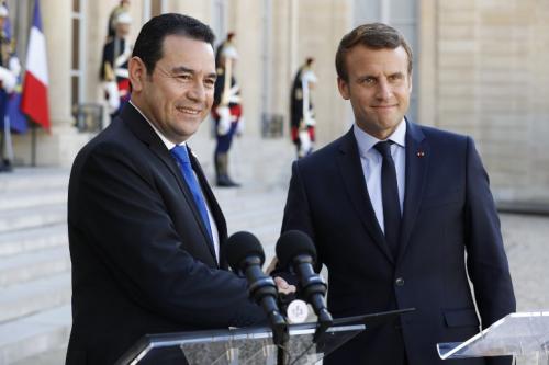 Jimmy Morales se encuentra de visita en Francia. (Foto: AFP)