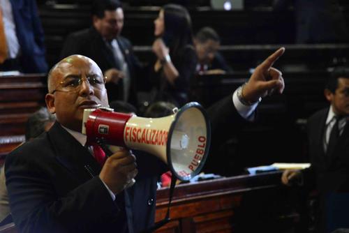 El diputado Luis Chávez, polémico dentro del Congreso y con proceso de antejuicio, tiene altas probabilidades de ser reelecto. (Foto: Archivo/Soy502)