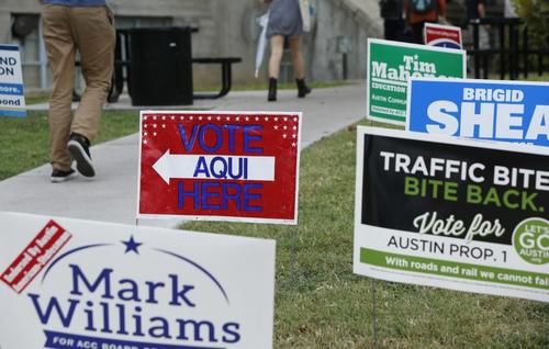 Según los candidatos demócratas el voto de los hispanos continúa siendo bastante poco. (Foto: AFP)