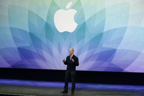 Tim Cook, presentó diversas tecnologías que colocan en el ojo del Huracán a Apple, la cual ha demostrado una enorme recuperación en ventas con su exitoso iPhone 6 y espera replicar lo mismo con el Apple Watch. (Foto: AFP)