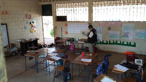 El maestro Arrecis fue atacado en el interior de su salón de clases. (Foto: Facebook/ Multivisión Canal 3)