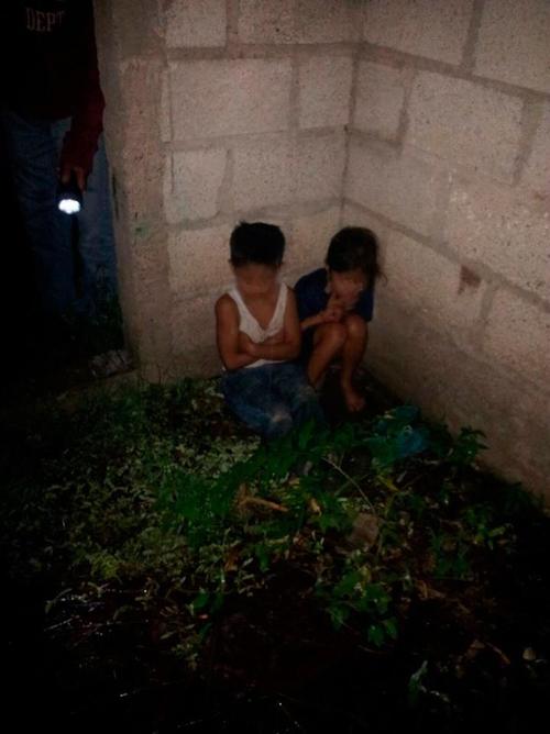 Los menores fueron localizados en una construcción abandonada. (Foto PNC)