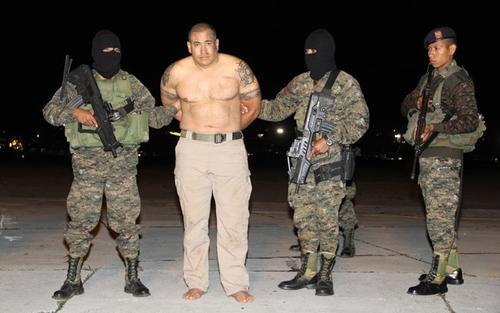 Jairo Orellana fue detenido en mayo de 2014 en Zacapa, junto a ocho personas, en un operativo realizado por elementos antinarcóticos de la Policía Nacional Civil y del Ejército de Guatemala. (Foto: AGN)