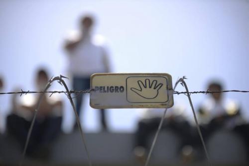 Los vecinos de los alrededores del Centro de Detención Las Gaviotas viven con la angustia de que se desate un nuevo motín. (Foto: Wilder López/Soy502)