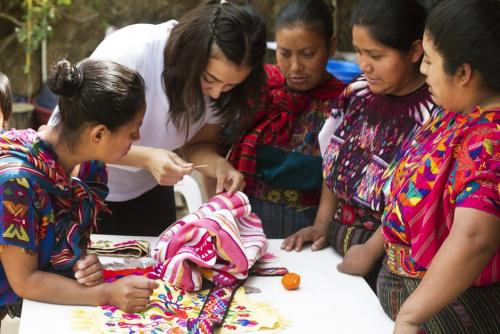 Las diseñadoras trabajan de la mano de las cooperativas. (Foto: Societas)