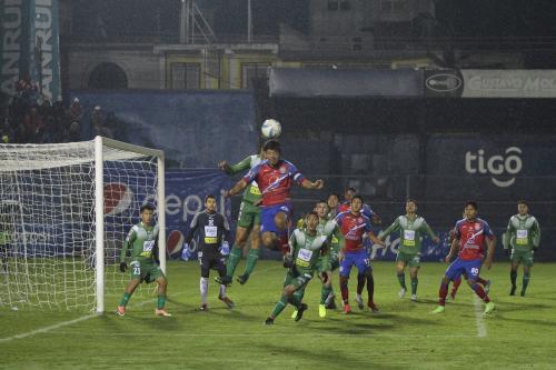 Xela venció de local a Suchitepéquez 4 goles a 1 y es el nuevo líder de la tabla. (Foto: Nuestro Diario)