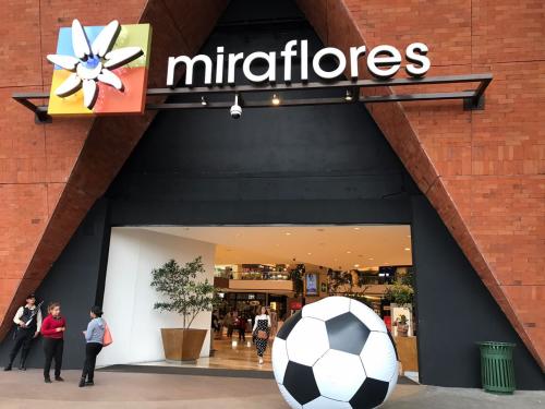 Miraflores por completo se viste de fútbol. (Foto: George Rojas/Soy502)