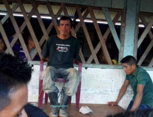 Mario Tut Ical fue detenido por vecinos de la la aldea Las Muñecas, Ixcán, Quiché cuando trataba de huir hacia México. (Foto: Enrique Cu)