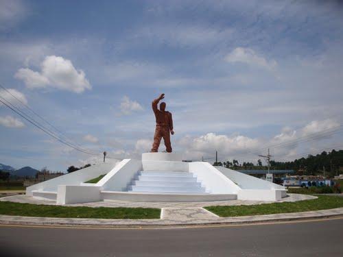 Monumeto al migrante. Este proyecto y la generación de empleos incluso disminuirá la cantidad de migrantes buscando el sueño americano. (Foto:GeoView)