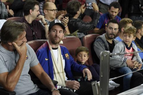 Así disfrutó los últimos juegos del Barcelona el argentino. (Foto: AFP) 