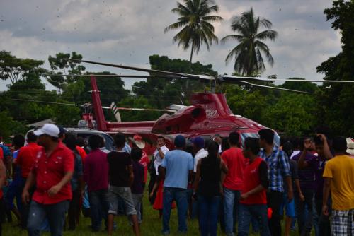 Este es el helicóptero que usó Baldizón en su campaña. (Foto: archivo/Soy502) 