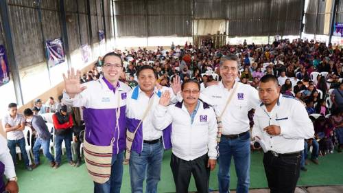 Fredy Cabrera visitó Huehuetenango durante el fin de semana. (Foto: Todos)