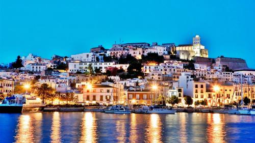 Históricamente Ibiza es lugar de derroche de drogas, sexo y excesos. (Foto: Ibiza Port)