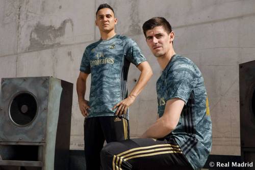 Pese a que se especula que varios jugadores ya no estarán, el Madrid los usó para modelar sus nuevos uniformes. (Foto: Real Madrid)