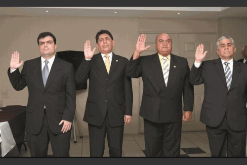 Gerardo Paiz (primero de izquierda a derecha) formó parte del Comité Ejecutivo que encabezó Brayan Jiménez, quien ya fue condenado por el caso FIFA Gate. (Foto: Archivo/Soy502)