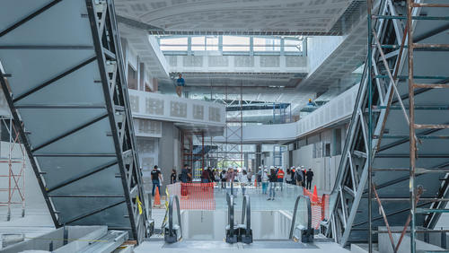 Así se ve por dentro el Centro Comercial Pradera, a pocos meses de su apertura. (Foto: Melissa Menéndez/Soy502)