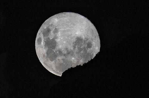 La "superluna" vista desde Chile. (Foto: Martin Bernetti/AFP) 