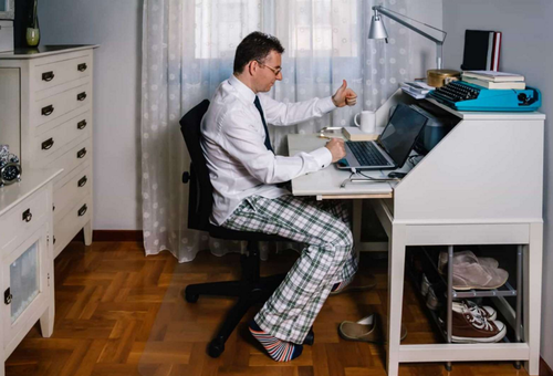 Ahora puedes trabajar en pijama. (Foto: MSN)