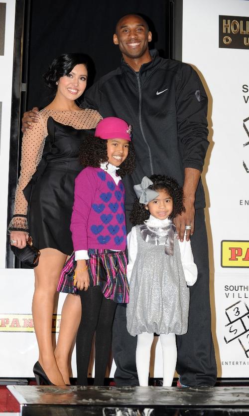 La familia Bryant en 2011 con Gianna a la derecha cuando tenía 6 años. (Foto: Archivo/AFP)