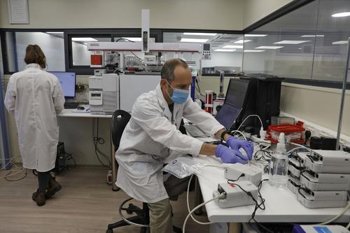 La empresa ha dado un giro al desarrollo de su trabajo tras la llegada de la pandemia a Israel. (Foto: AFP)