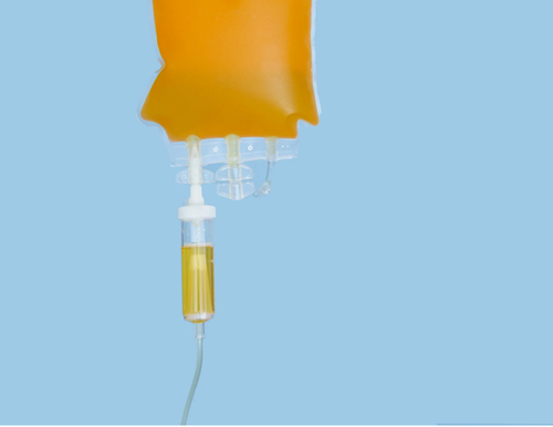 El plasma de pacientes recuperados se está convirtiendo en una de las soluciones. (Foto: AFP) 