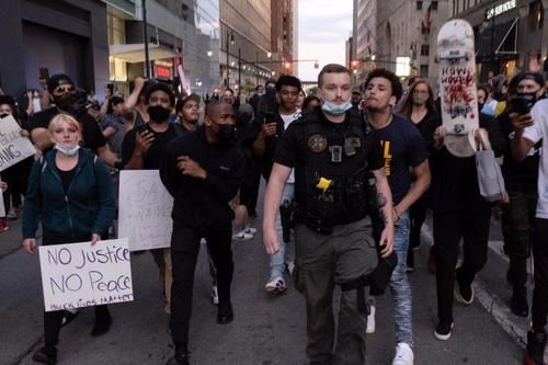 Varias manifestaciones ocurrieron en distintos puntos de Estados Unidos el fin de semana pasado. (Foto: AFP) 
