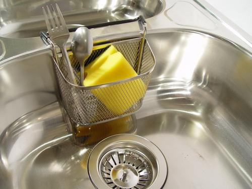 Seca con un mayordomo o servilleta que luego puedas tirar. (Foto: PIxabay)