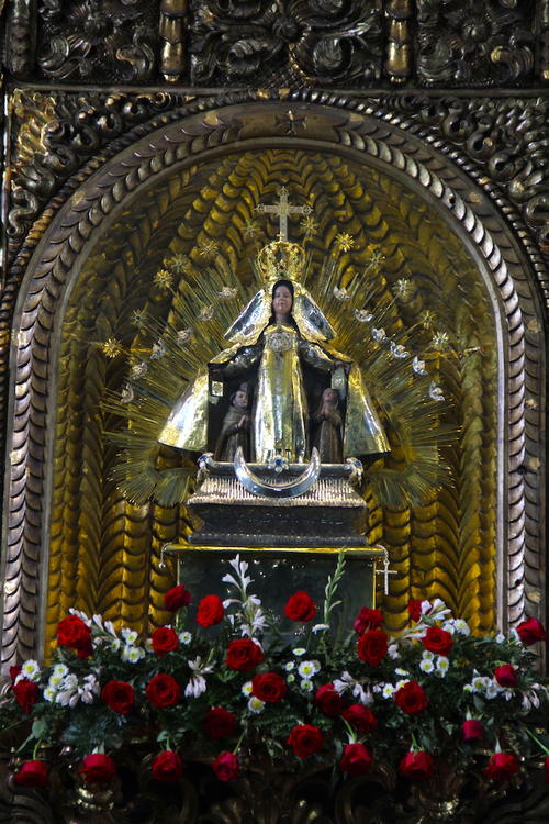 Según datos históricos, la Virgen del Carmen fue traída a Guatemala por Juan Corz en el siglo XVII antes de la fundación de la Nueva Guatemala de la Asunción. (Foto: Fredy Hernández/Soy502)
