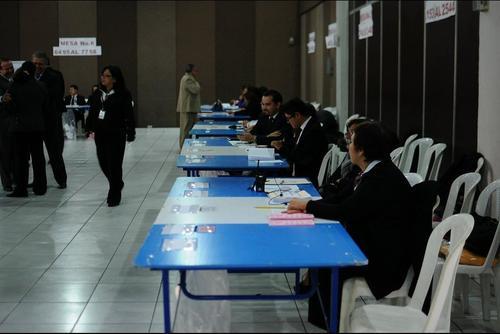 Mesas de votación se instalan para la elección. (Foto: archivo)