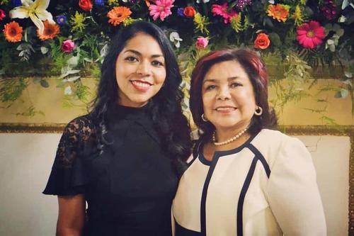 La diputada Viviana Preciado Navarijo y su mamá Edilma Navarijo. (Foto: Facebook) 