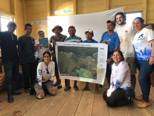 Equipo de investigación. (Foto: Fundación Mundo Azul)