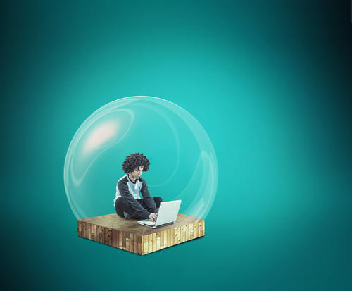 Lo ideal es reunirse con el grupo burbuja, es decir, con quienes viven en casa. (Foto: Shutterstock)