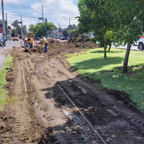 Los avances de recuperación de la vía férrea se limitan hasta la 40 calle de la zona 8 capitalina. (Foto: Fegua)