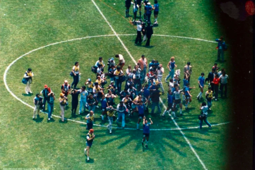 Esta es la imagen original sobre la celebración de Maradona. 