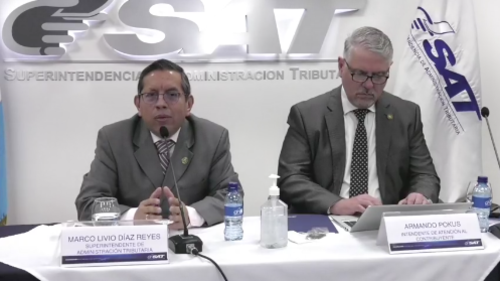 El Superintendente de la SAT, Marco Livio Díaz durante la conferencia de prensa. (Foto: captura de pantalla)