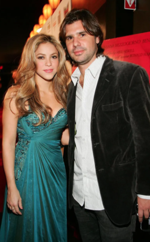 Shakira tuvo una relación de 10 años con Antonio de la Rúa. (Foto: Oficial)
