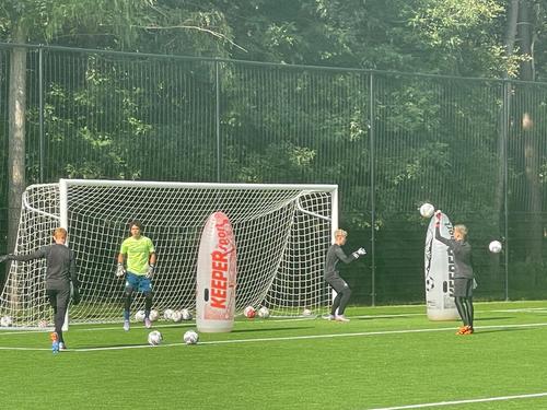 Diego Bolaños entrenando con el PSV Eindhoven de Holanda.