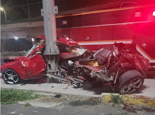 El accidente ocurrió en la madrugada de este sábado 26 de agosto. (Foto: Fuerza Azteca)