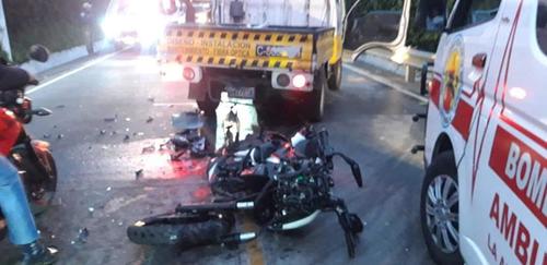 La motocicleta quedó destruida. (Foto: Nueva Era Noticias)
