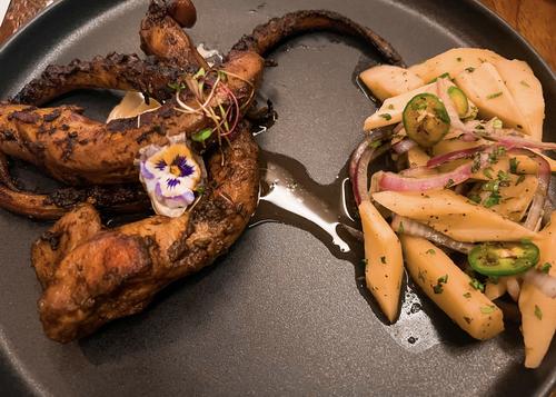 Pulpo BBQ y ceviche de palmito. 