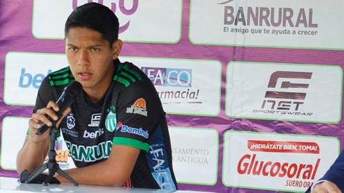 Óscar Antonio Castellanos Santos tiene 23 años y juega como defensa. (Foto: Archivo/Soy502)
