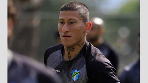 Stheven Adán Robles Ruiz tiene 27 años y juega de centrocampista. (Foto: Archivo/Soy502)