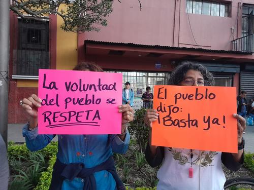 Ciudadanos piden que se respete el voto y se oficialicen los resultados de las Elecciones Generales. (Foto: Sandra Sebastián/Soy502)