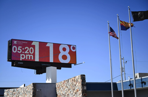 Termómetro indica una temperatura de 47.7 °C en Phoenix, Arizona.