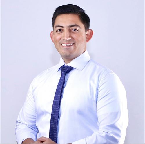 Kenny Aguilar encabeza el listado de candidatos a diputados por el distrito central por el partido CABAL. (Foto: redes sociales)