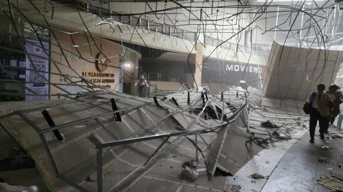 El centro comercial resultó con varios daños estructuras a causa del terremoto. (Foto: Alerta Mundial)