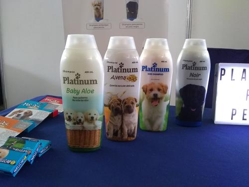 Platimun elabora shampoo para perros.(Foto: Heidi Loarca/Soy502)