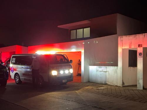 Esta es la vivienda en la que fue localizado fallecido el alcalde de San Juan La Laguna. (Foto: Bomberos Voluntarios)